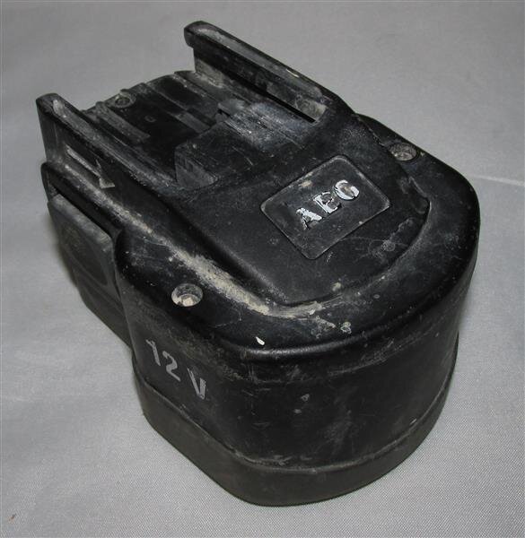 Akkureparatur - Zellentausch - AEG B1215 / B1220 / 4932399481 - 12 Volt Akku