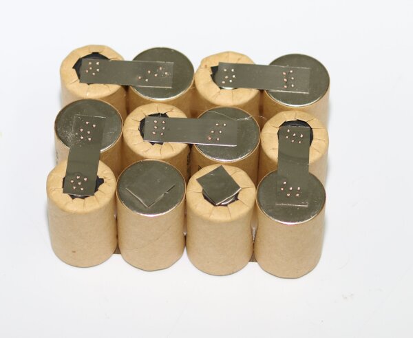 Akkupack für QUANTUM TURBO 2x2 / 12HR-4/5SCU - 14,4 Volt 2000mAh Ni-MH zum Selbsteinbau