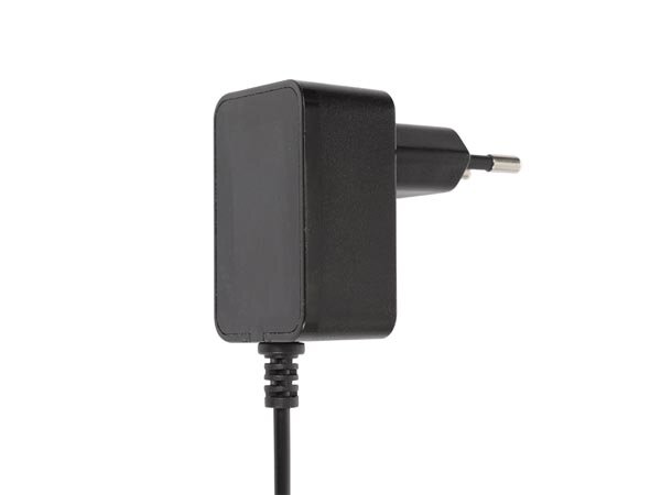 UNIVERSAL-NETZTEIL - 12 VDC - 1.5 A - 18 W - STECKER (2.1 x 5.5 mm)