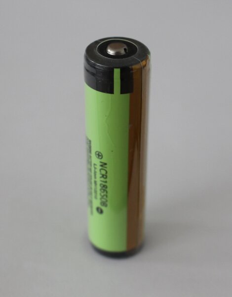 Ersatzakku - EagleTac M2C4 / Fenix TK15 / Zweibrüder Led Lenser M7R - 3,7 Volt 2550mAh Li-Ion