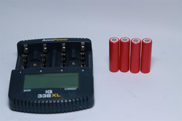 AccuPower IQ338XL & Sanyo UR AY - 3,6 Volt 2150mAh Li-Ion Set 5-tlg