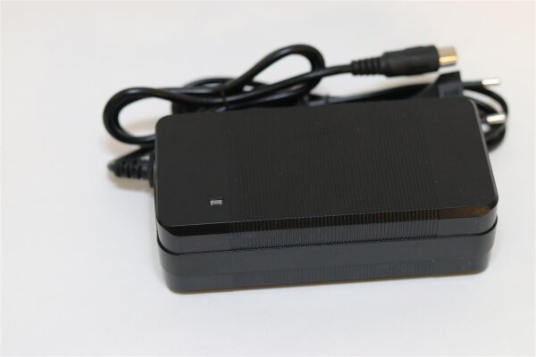 Tischladegerät - 12S Li-Ion Packs - 50,4 Volt 3A Li-Ion Plug 1-nur Ableiter