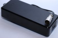 Tischladegerät - 13S Li-Ion Packs - 48 Volt 2,15A - 3 Pin XLR Stecker [1+ / 2-]