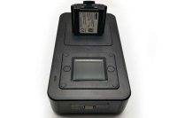 Ladegerät für Sepura STP8000 & STP9000 mit Akku-Analyse und LCD-Anzeige