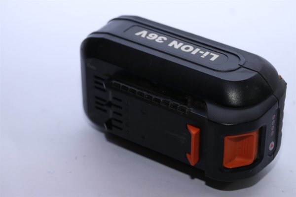 Akkureparatur durch Zellentausch - ECHO 11110041 - 36 Volt Li-Ion Akku