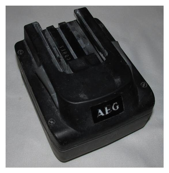 Akkureparatur - Zellentausch - AEG / Milwaukee 4932399738 / B2420 - 24 Volt Akku